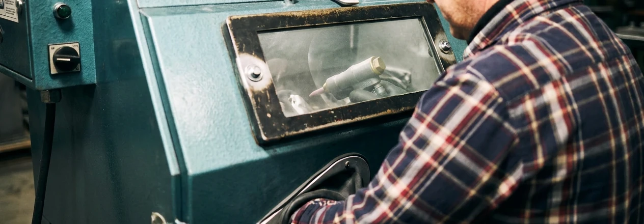 Turbocharger components cleaned during remanufacturing process